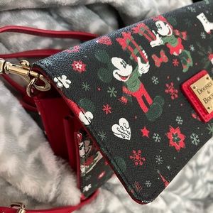 LIMITED EDITION Disney Dooney and Bourke Christmas Crossbody Clutch Purse